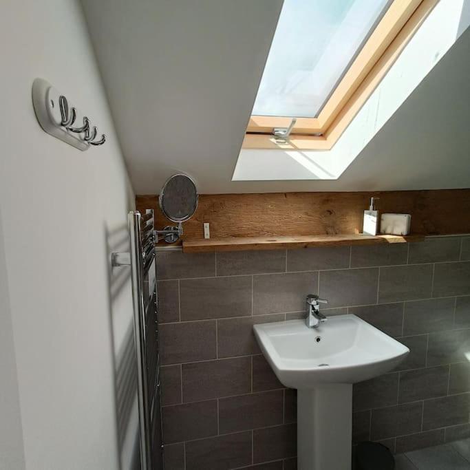 Cosy Cottage In The Yorkshire Dales 斯基普顿 外观 照片